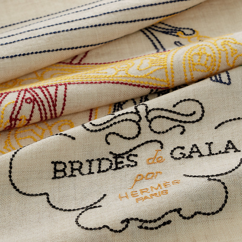 カレ 90 《ブリッド・ドゥ・ガラ・ブロデ・オ・フィル》 - ベージュ